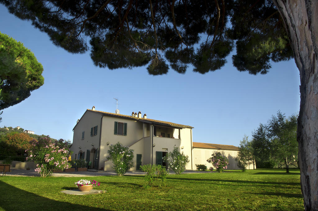 Agriturismo Quattro Pini كاستاجنيتو كاردوتشي الغرفة الصورة