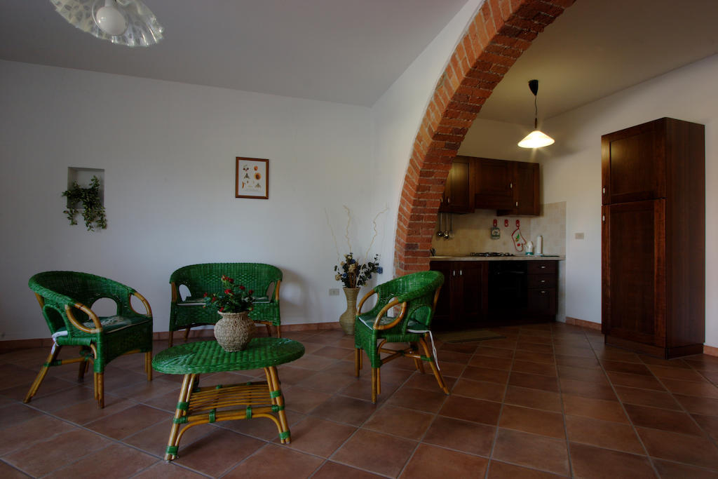 Agriturismo Quattro Pini كاستاجنيتو كاردوتشي المظهر الخارجي الصورة