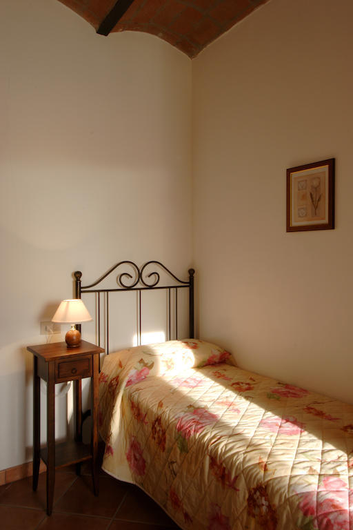 Agriturismo Quattro Pini كاستاجنيتو كاردوتشي المظهر الخارجي الصورة
